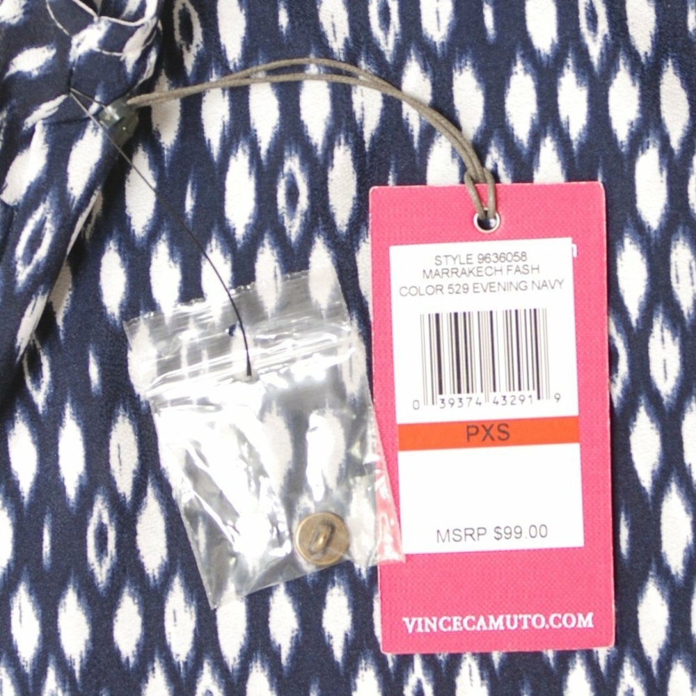 NWT Vince Camuto Diamond Lantern Print Tunic, Blue - Picture 5 of 5